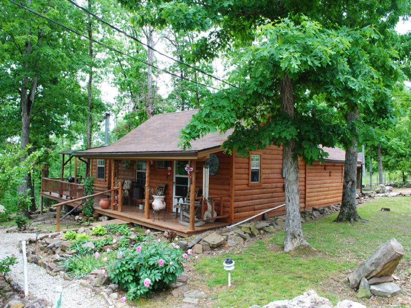Cabin, Guest House, Outbuildings : Mountain View : Stone County : Arkansas
