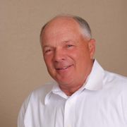 Roger Entz @ Entz Auction & Realty