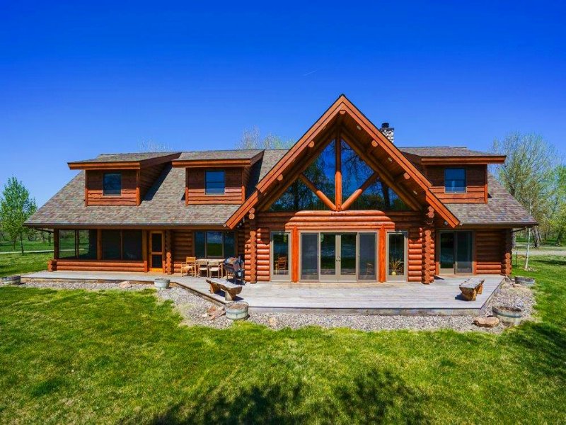 Big Horn River Lodge, Farm for Sale in Montana, 102371 FARMFLIP