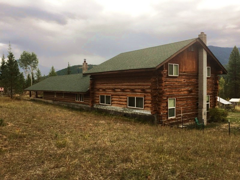 Country Log Home On 60 Acres, Farm for Sale in Montana, 102433 FARMFLIP
