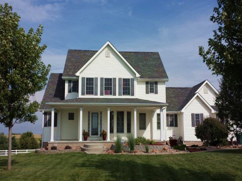 Gretna Home & Acreage, Farm for Sale in Nebraska, 106753 FARMFLIP