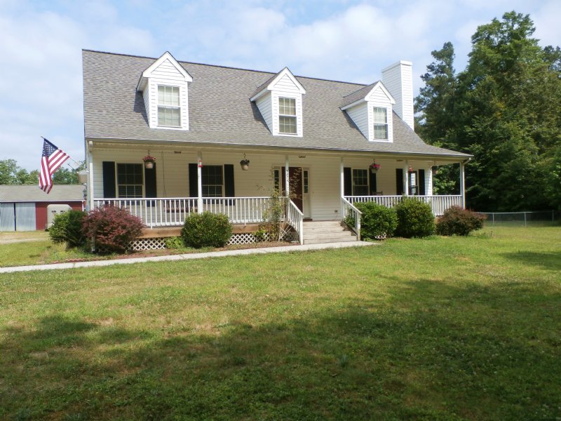 Horse Farm, Farm for Sale in Virginia, 111551 FARMFLIP