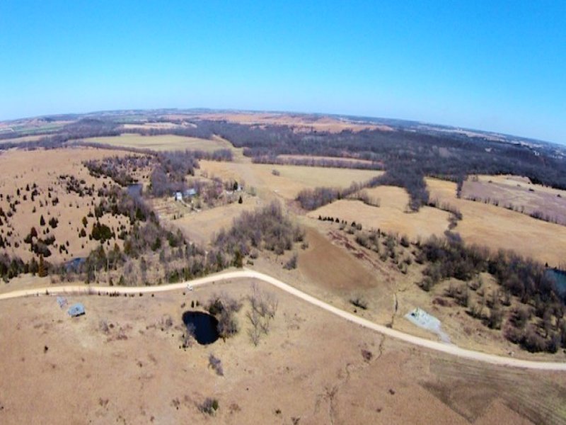 6.39 Ac Cowboy Meadows Electricity : Niotaze : Chautauqua County : Kansas