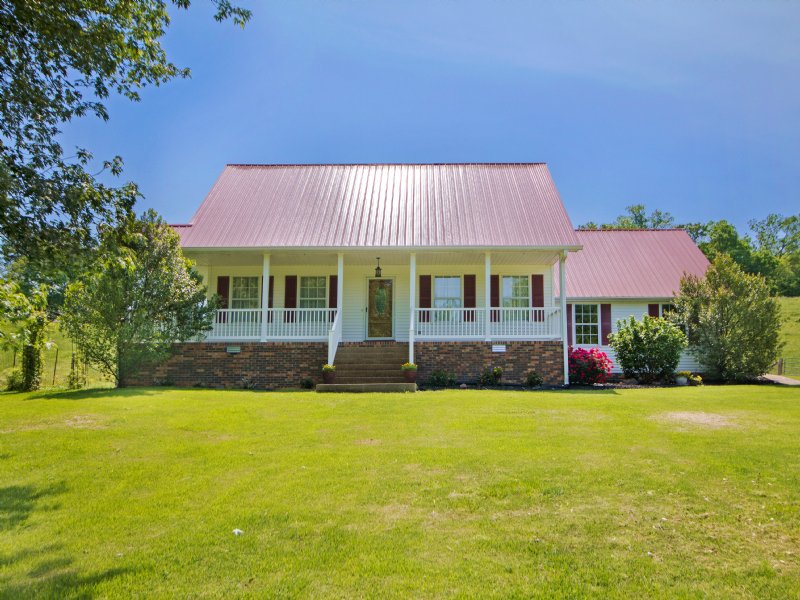 Country Home On 13 Acres : Farm for Sale in Centerville, Hickman County, Tennessee : #116840 ...