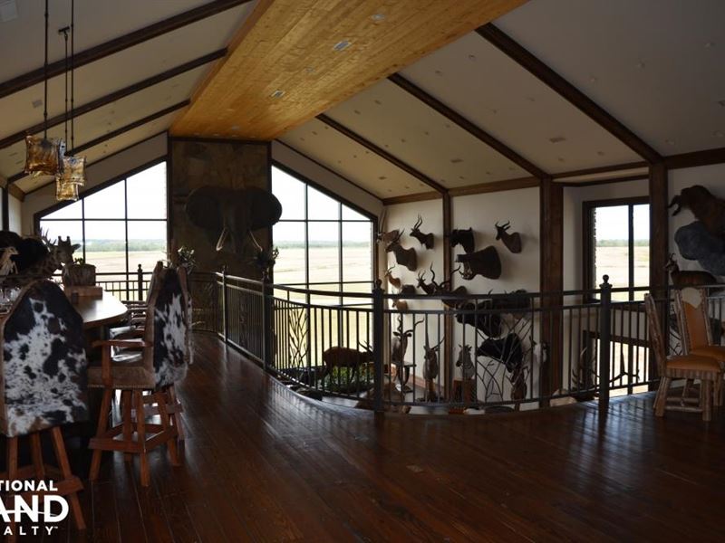 Forestaire-Ms Delta Hunting Lodge : Holly Bluff : Yazoo County : Mississippi