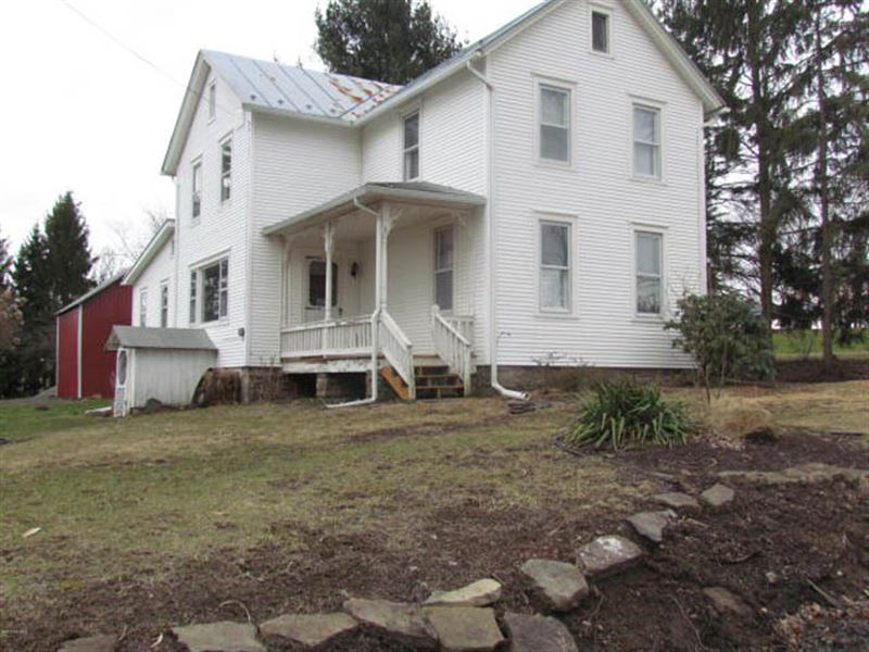 10.5 Acres, Home, Barn, Garage Farm for Sale in Benton, Columbia