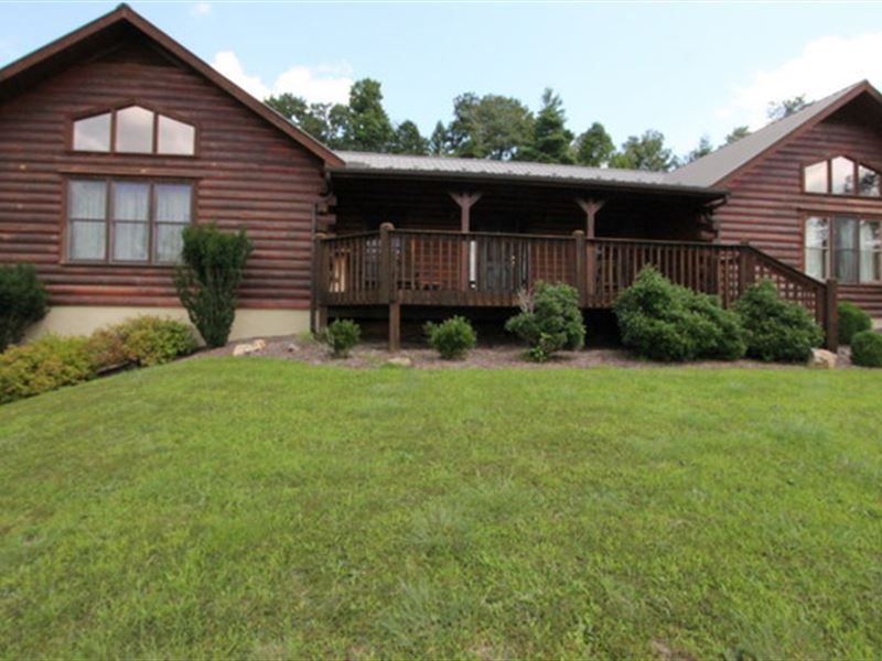 Large Log Home with Big View : Elk Creek : Grayson County : Virginia