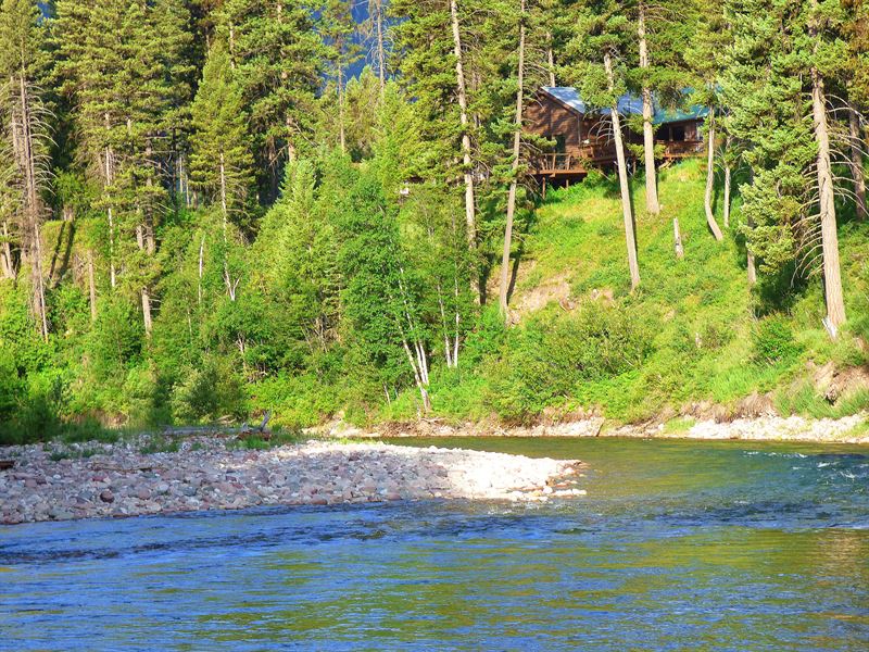 Diamond R Guest Ranch, Farm for Sale in Montana, 127739 FARMFLIP