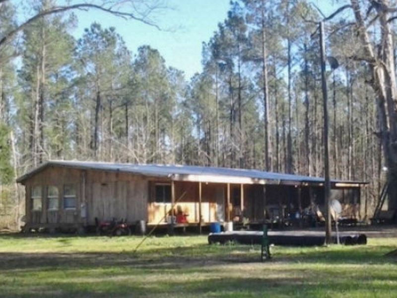 Turnkey 710 Acres with Camp Lawr : Sontag : Lawrence County : Mississippi