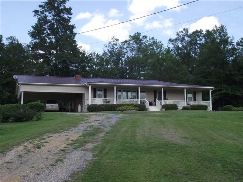 Home With 8 Acres on County Ro Farm for Sale in Greensboro, Hale