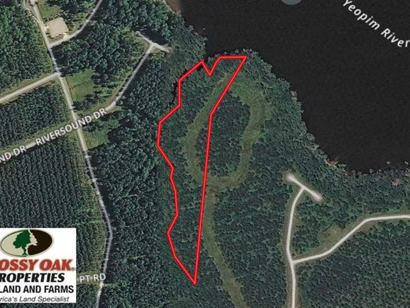 10 Acres of Waterfront Residential : Edenton : Chowan County : North Carolina