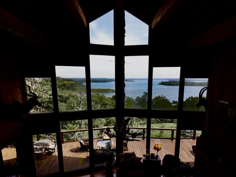 Bull Shoals Lake House & 33.04 Acre : Yellville : Marion County : Arkansas