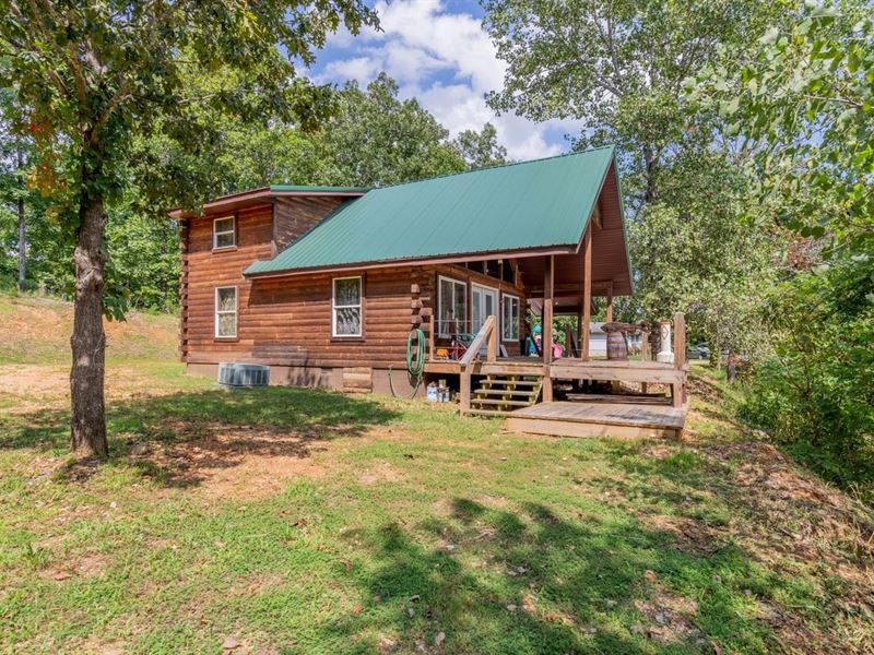 Cabin on 4 Acres for Sale Near Curr : Van Buren : Carter County : Missouri