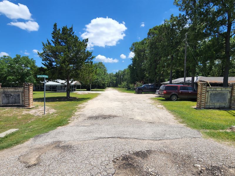 Jones-Moscow Acres Lot 8 1.82 ac : Moscow : Polk County : Texas