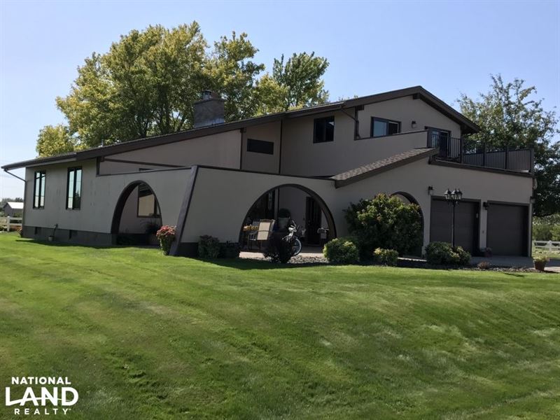 Beautiful Home With Small Acreage Farm for Sale in Mobridge, Walworth