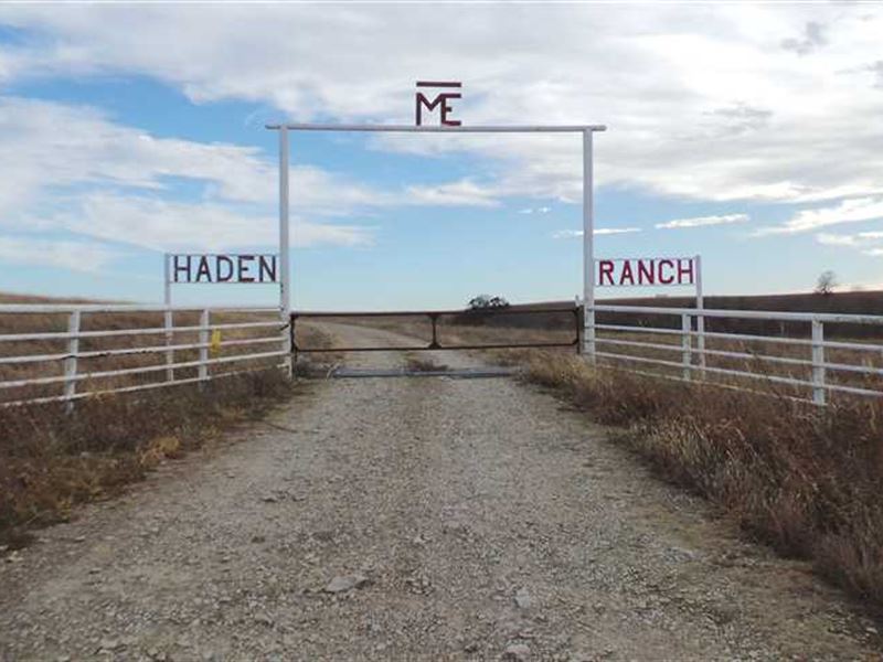 1249 Acre Haden Ranch for Sale in : Cedar Vale : Chautauqua County : Kansas