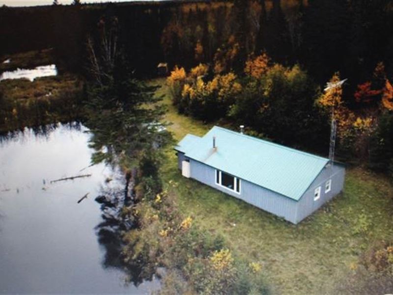Beaver Lake Lodge : Amasa : Iron County : Michigan