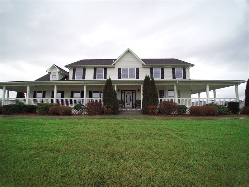 Mountain Home with Expansive Views : Elk Creek : Grayson County : Virginia