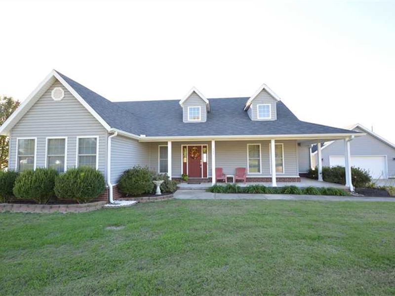 House and 5 Acres : Lowell : Benton County : Arkansas