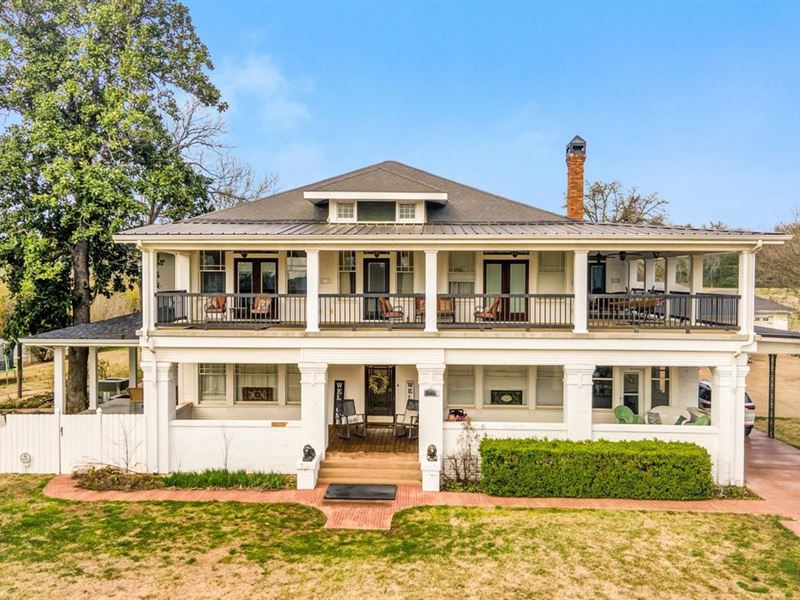 Gorgeous Turn-Of-The-Century in Alt : Alto : Cherokee County : Texas