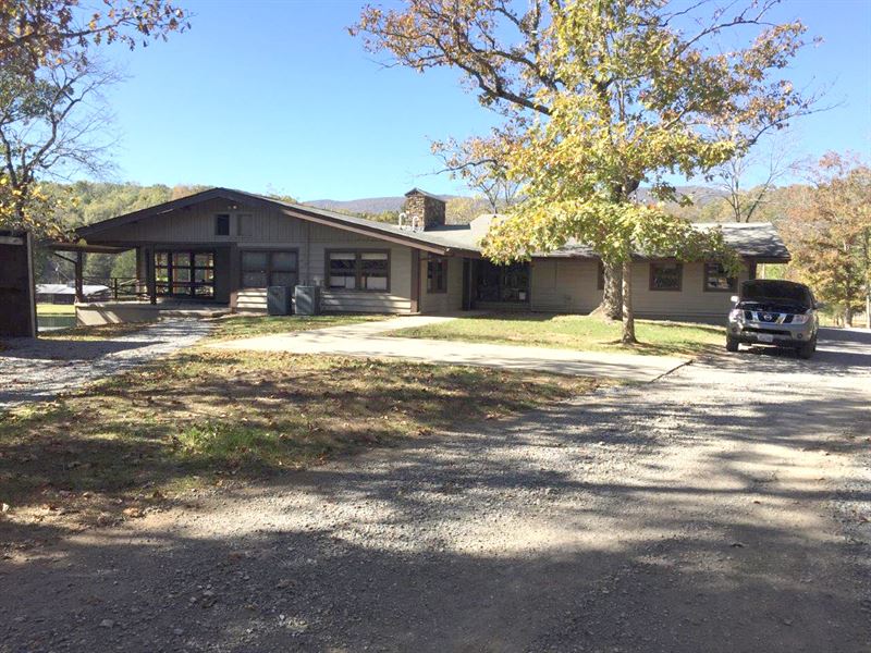 Summit Initiatives Corp Retreat : Fincastle : Botetourt County : Virginia