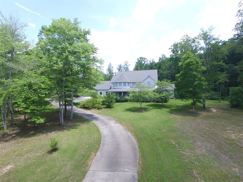 Huge Home On 19.8 Acres : Ashville : Saint Clair County : Alabama