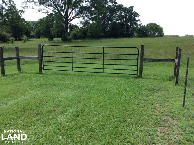 10 Acre Mini Farm with a Beautiful : Terry : Hinds County : Mississippi