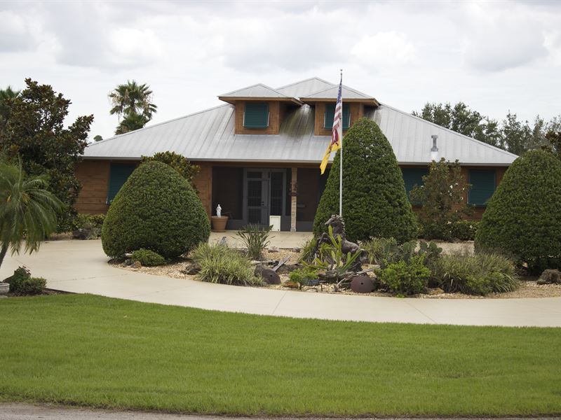 70 Acre Ranch Estate Farm for Sale in Okeechobee, Okeechobee County