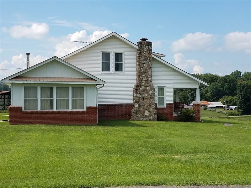 Old Homestead with Views, Farm for Sale in Tennessee, 155111 FARMFLIP