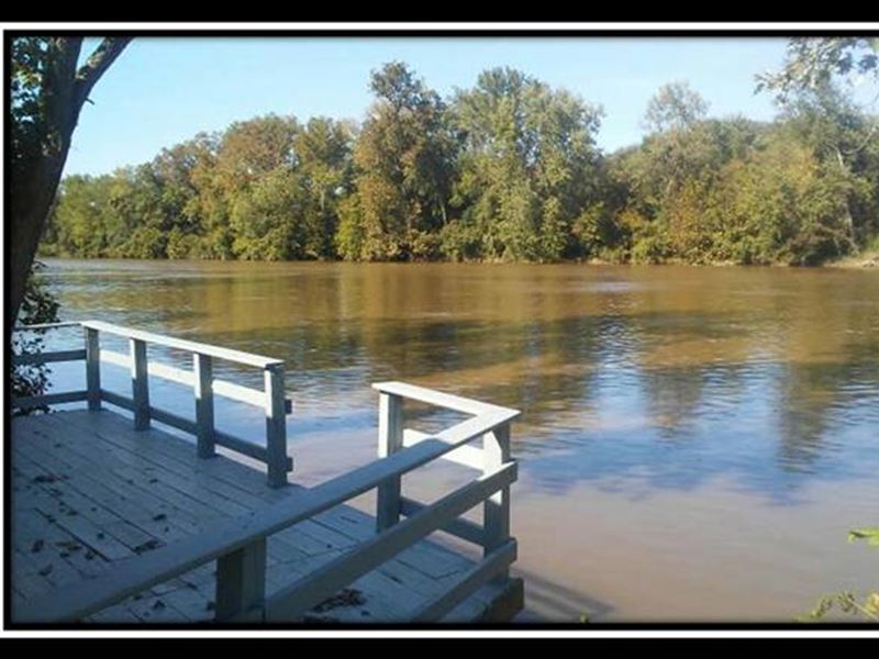 Muskingum River Retreat : McConnelsville : Morgan County : Ohio