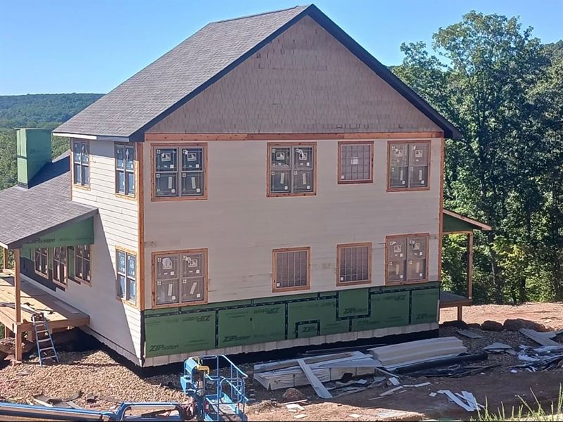 New Construction on 9.7 Acres & Lit : Roach : Camden County : Missouri