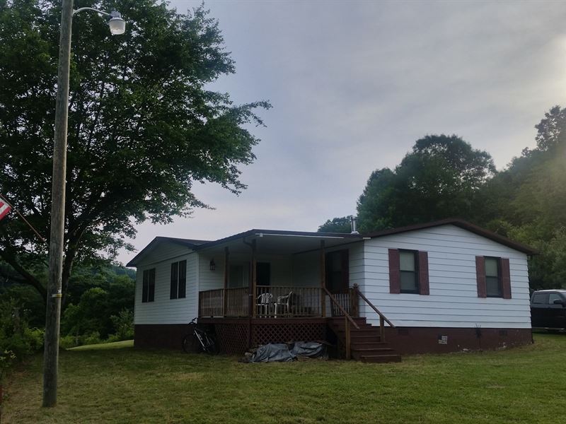 Home And Mini Farm in Bandy, VA Farm for Sale in Bandy, Tazewell