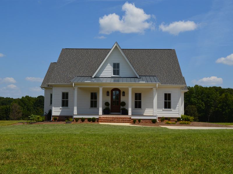 Picturesque 20.76+/- Ac Farm, House : Fountain Inn : Laurens County : South Carolina