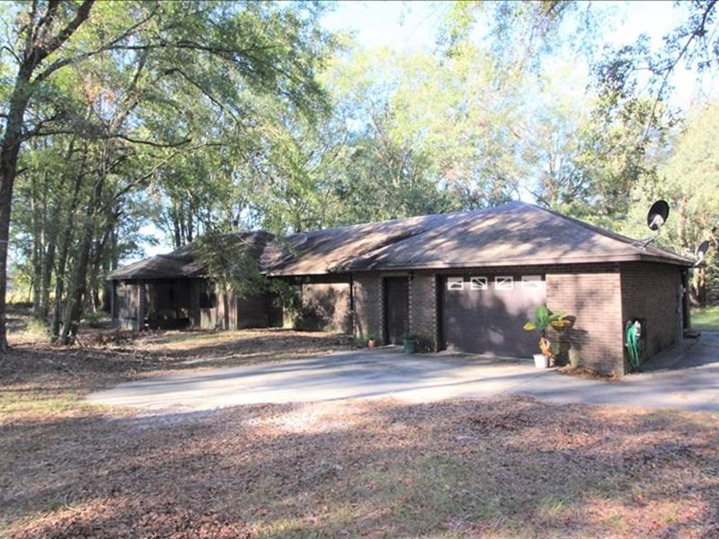 Country Home in Hamilton County, FL Farm for Sale in Jasper, Hamilton