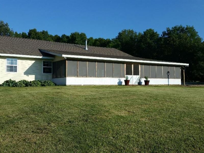 80 Acre Ranch Main Home & Guest Farm for Sale in Grovespring, Wright