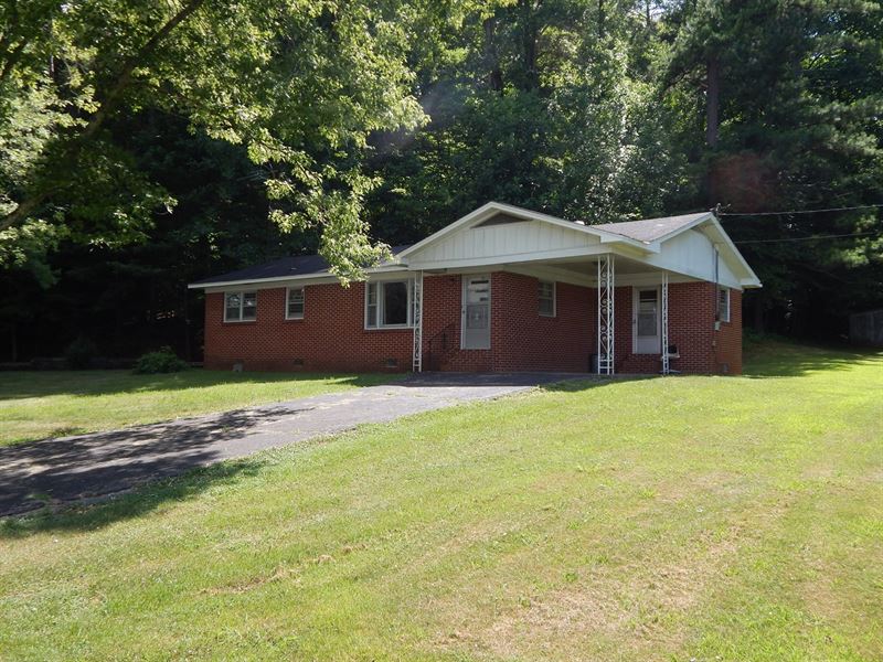 TN Ranch Style Home 3 Bedroom 1, Farm for Sale in Tennessee, 167163