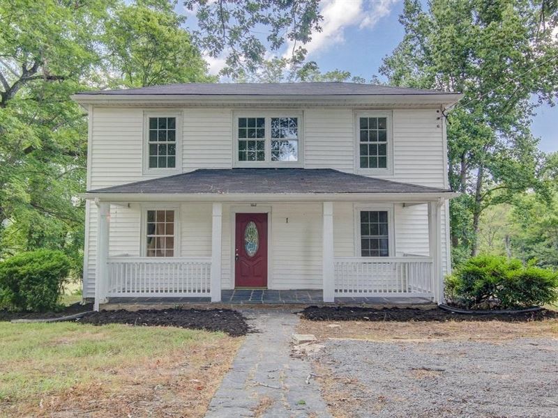 Classic Farmhouse 5 Acres Land Farm for Sale in Huddleston, Bedford County, Virginia 168315