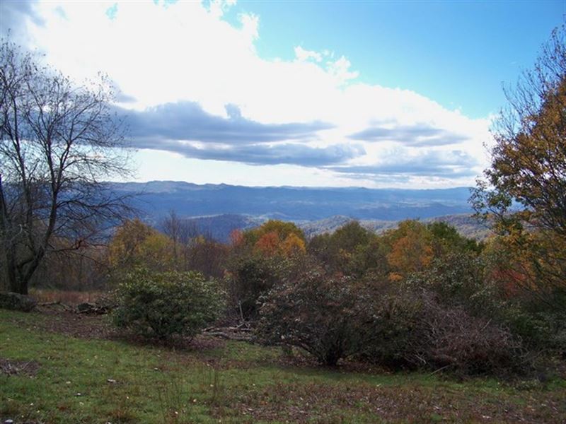 Lot T-12, Long Range Views : Independence : Grayson County : Virginia
