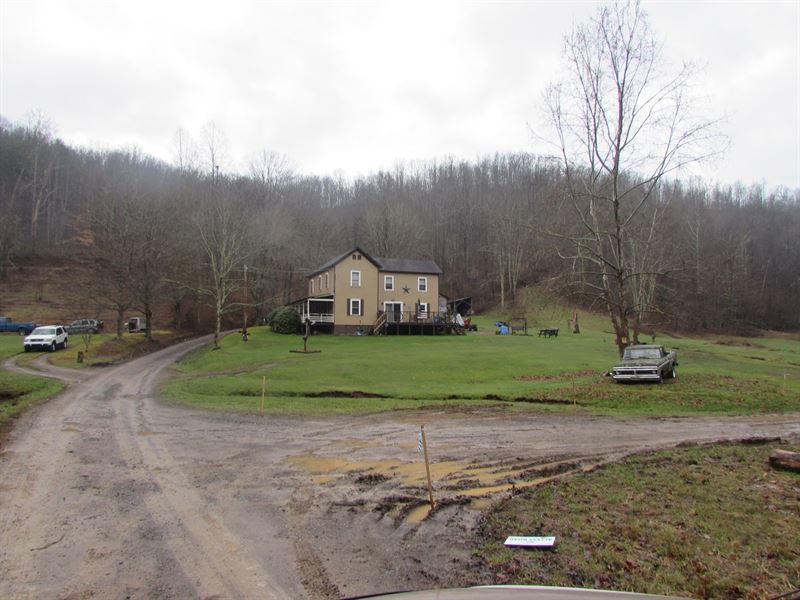 West Virginia Country Home Rural : Salem : Doddridge County : West Virginia
