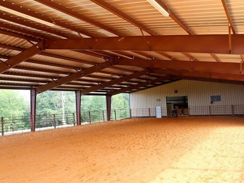 41 Acre Horse Ranch Stables Broken : Broken Bow : McCurtain County : Oklahoma
