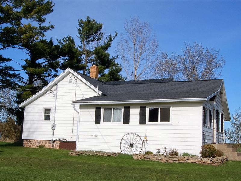 Large Dairy Farm Waupaca County WI, Farm for Sale in Wisconsin, 173118