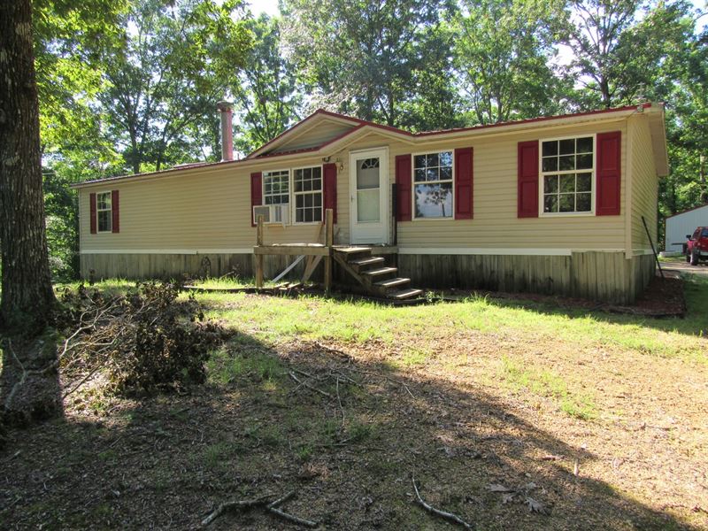 9.62 Acres 3 Bedroom 2 Bath Home : Lobelville : Perry County : Tennessee
