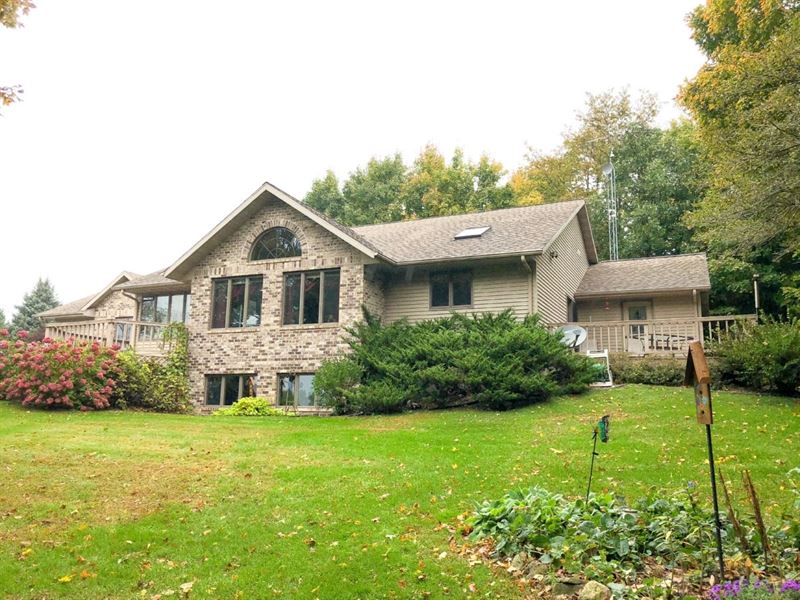 Custom Built Home Theresa, Farm for Sale in Wisconsin, 178096 FARMFLIP