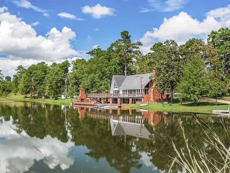 658 Ac Corporate Retreat, 4 Lodges, Farm for Sale in Louisiana, 178980