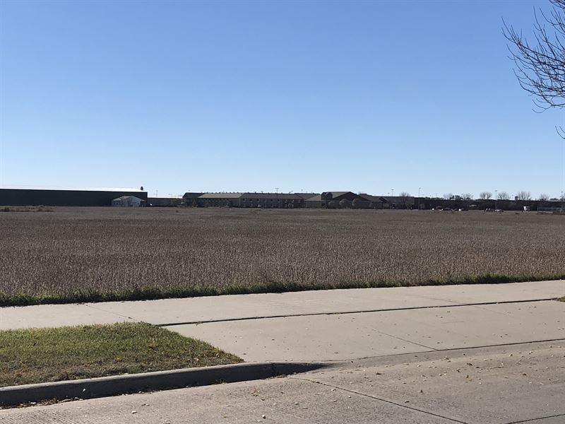Commercial Land Auction, Farm Auction in South Dakota, 179226 FARMFLIP