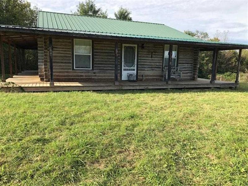 Private Cabin on 66.47 Acres : Greensburg : Green County : Kentucky