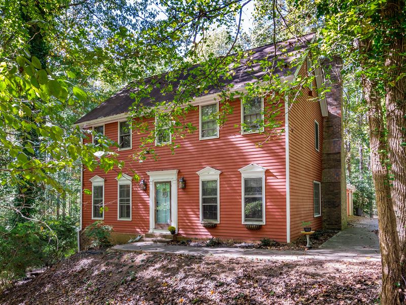 Custom Home On 12 Acres With Creek Farm for Sale in Monroe, Walton