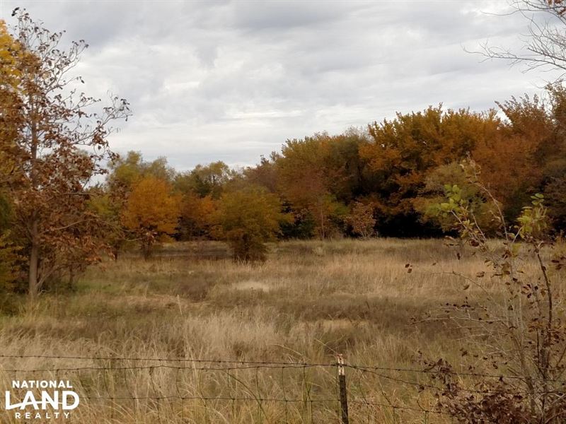 Hunting 80 with Home and Shop : Burrton : Harvey County : Kansas