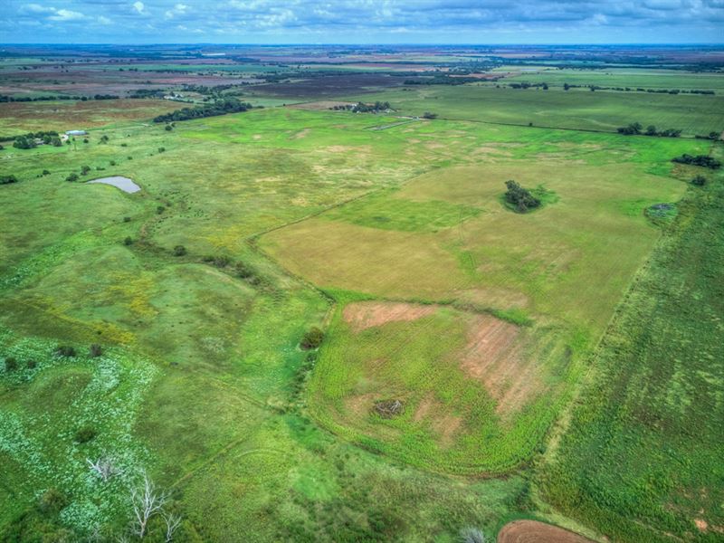 140 Acres Cropland & Grass Pasture : Waukomis : Garfield County : Oklahoma