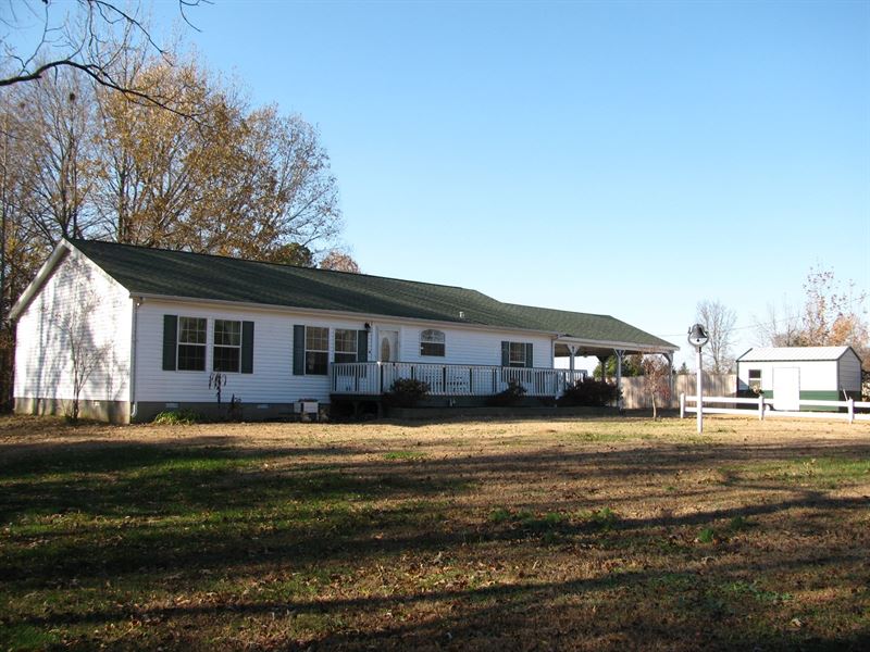 3Br Country Home Acreage TN Shops, Farm for Sale in Tennessee, 183408